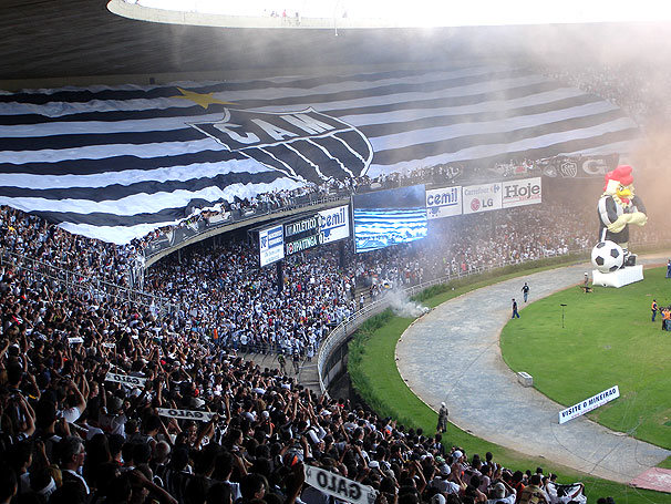 Retorno do futebol agora é uma insanidade, diz presidente de clube