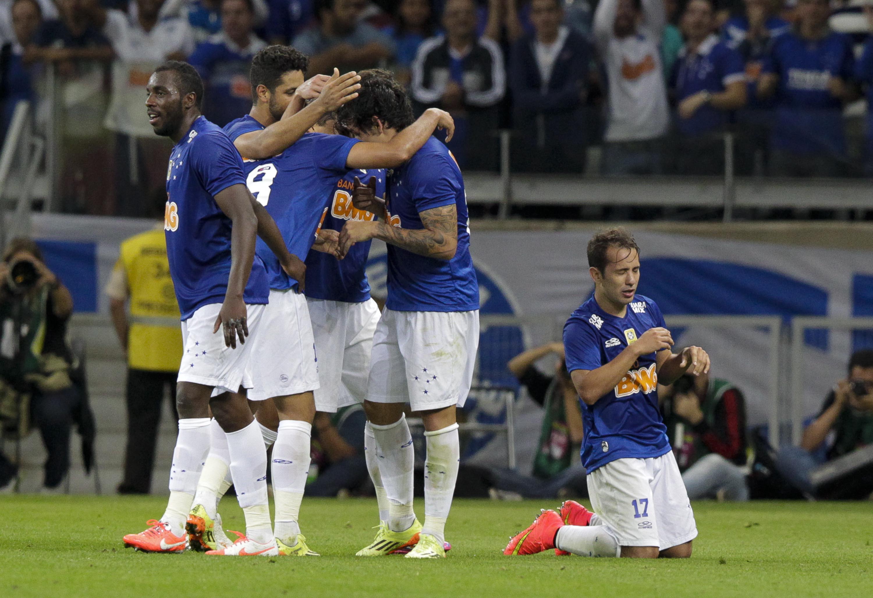 Cruzeiro vence Vitória no Mineirão e segue líder / Foto: Textual
